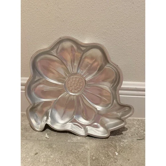 Vintage Wilton Flower Cake Pan 1975 Daisy Sunflower Big Blossom 12.5