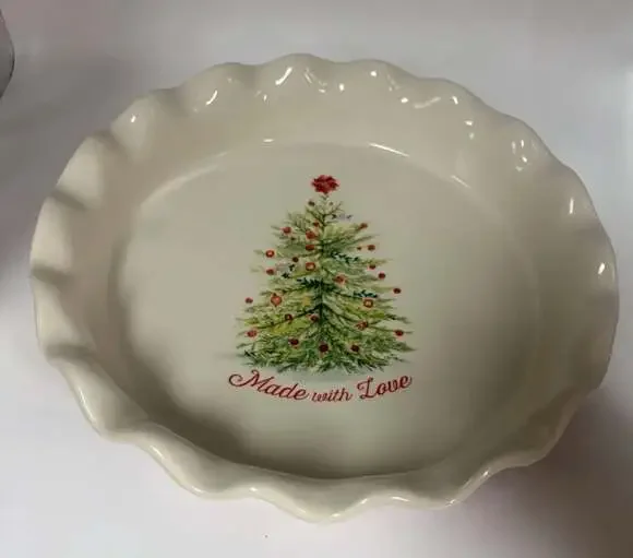 Pioneer Woman 9” Pie Dish “Made with Love” Ruffled Edge Christmas Tree