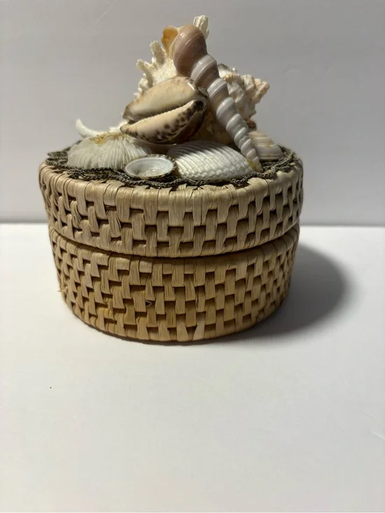Natural Woven Shell coaster Box - Beige