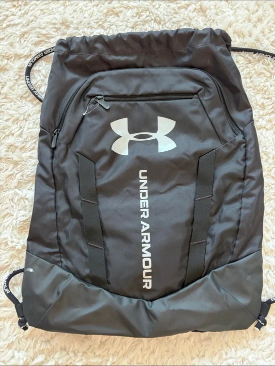 💎🌴 Under Armour Black Drawcord Training Backpack with White Logo