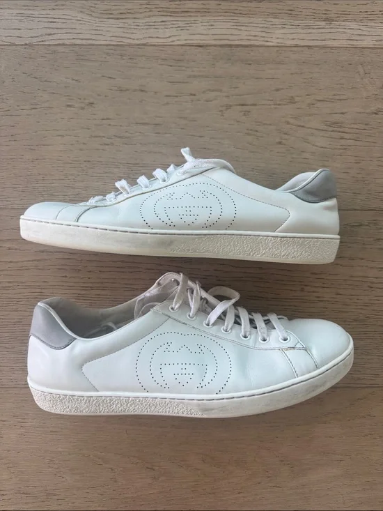 Authentic Gucci White Leather Low-Top Sneakers with Gray Heel