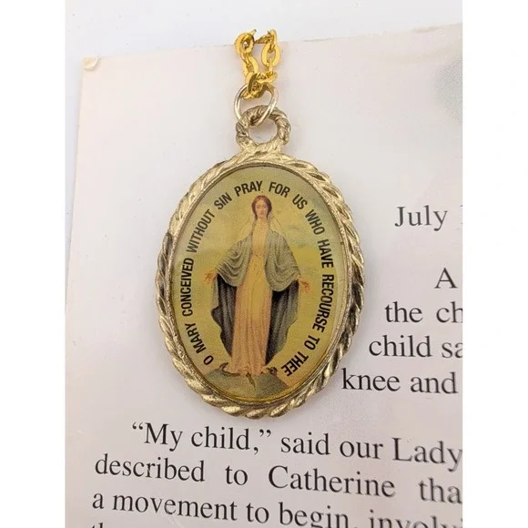 MIraculous Medal Pendant Necklace & Information Card- Gold Tone