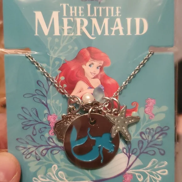Disney NWT The Little‎ Mermaid charm necklace