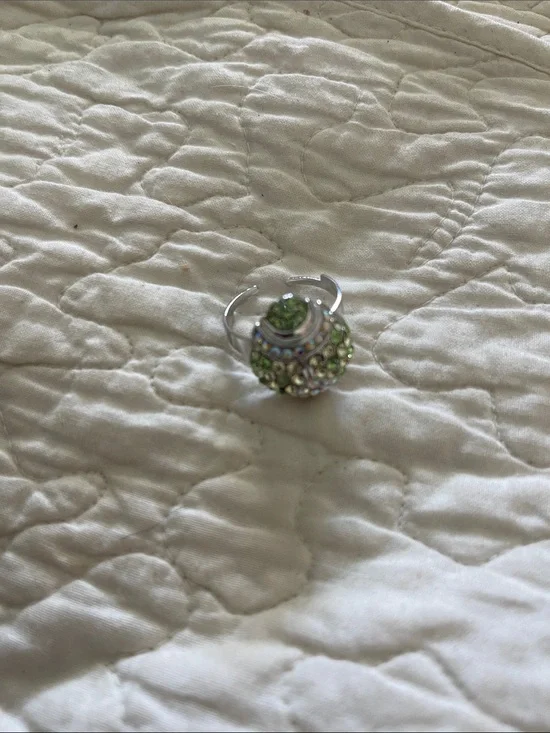Green Crystal ladybug Ring - Women's Fashion Jewelry