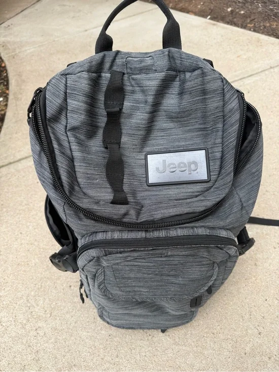 Jeep Men's Charcoal Gray Rugged Everyday Backpack