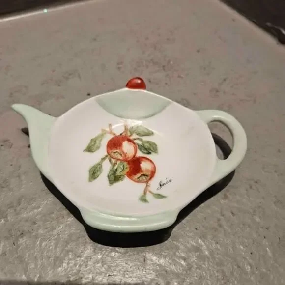 Vintage Inés Hand-Painted Ceramic Teapot Tea Bag Holder