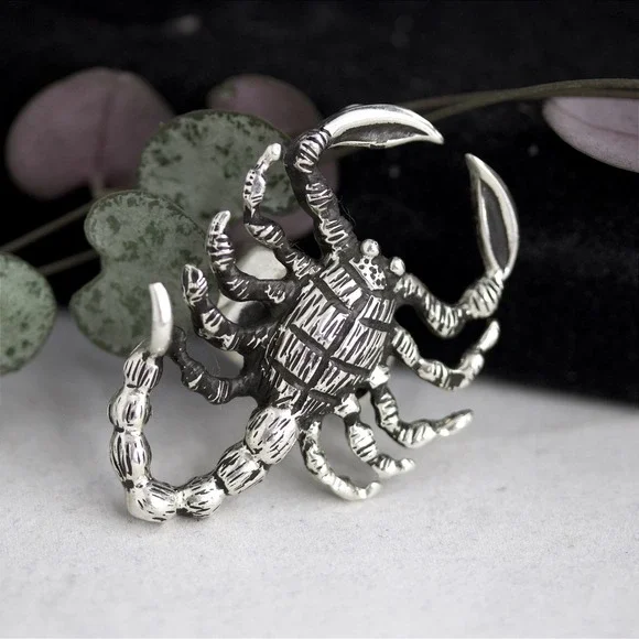 VTG HEAVY Sterling Silver Scorpion Statement Ring Size 8 Large Gothic Biker Ring