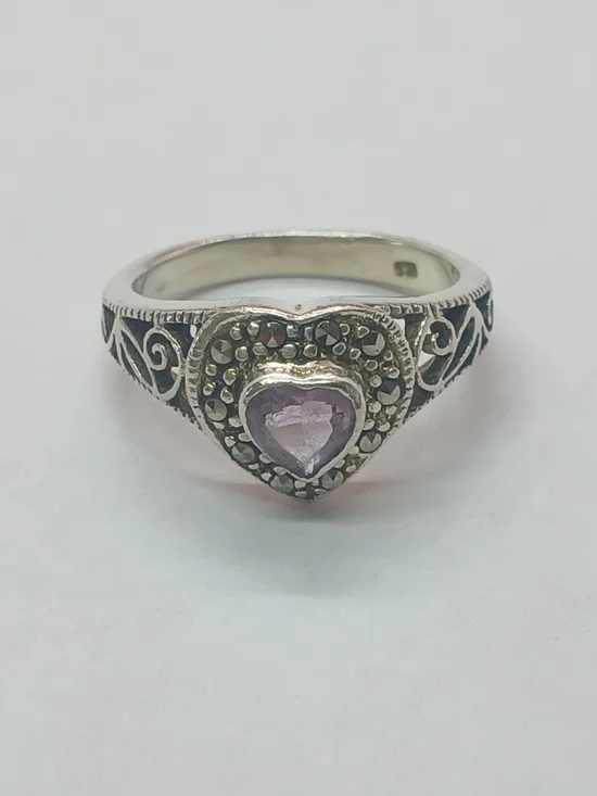 Sterling Silver Purple Stone Marcasite heart Ring Size 5 1/2