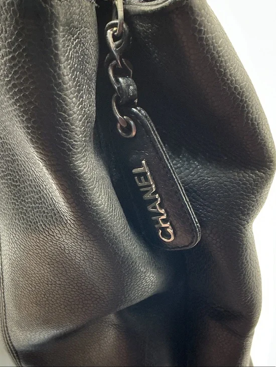 CHANEL Black Leather Brief Tote with Top Zip