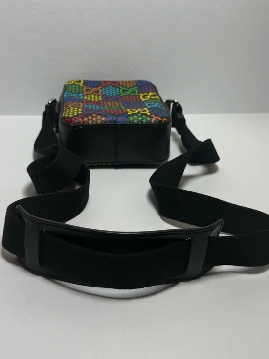 New Gucci GG Limited Edition Psychedelic Messenger Bag