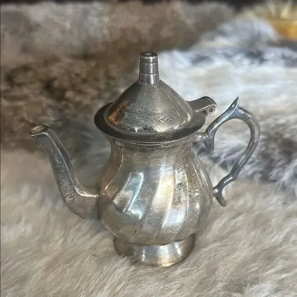 Silver mini Teapot (6024B)