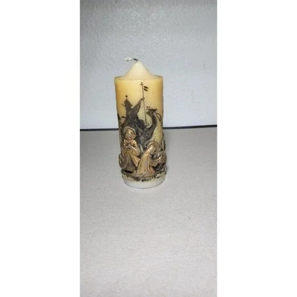Vintage Holiday Elegance Nativity Three Wise Men Pillar‎ Candle Gold Relief