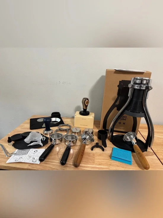 Rok Presso Smartshot with accessories