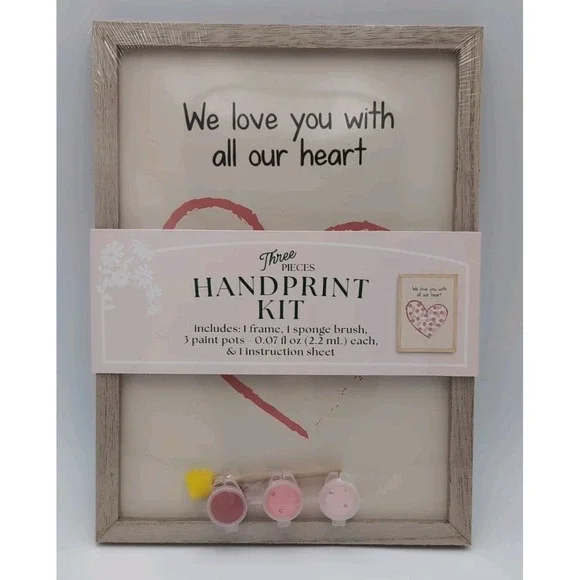 Target Bullseye's Heart handprint kit 