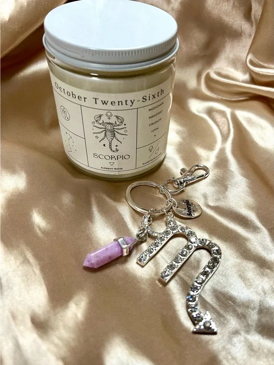 Paperwhite Co October 26 Scorpio Zodiac Candle 13.5 oz Birthday