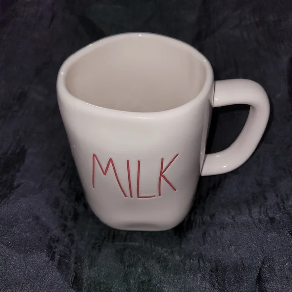 Excellent Condition Rae Dunn Coffee Cup~Mug~Red Milk~Christmas~Santa Cup
