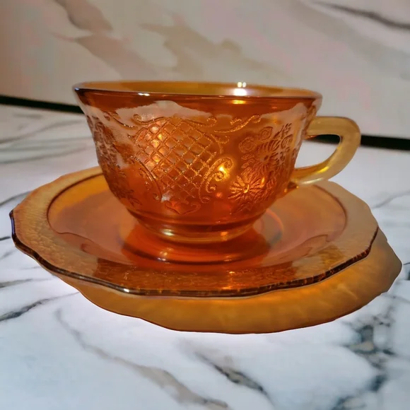 Federal Normandie Lattice & Daisy Sunburst Depression Glass Tea Cup Saucer 1934