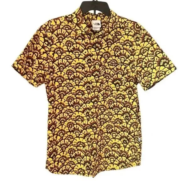 The North Face Yellow and Brown All Over Print button Shirt Size Medium