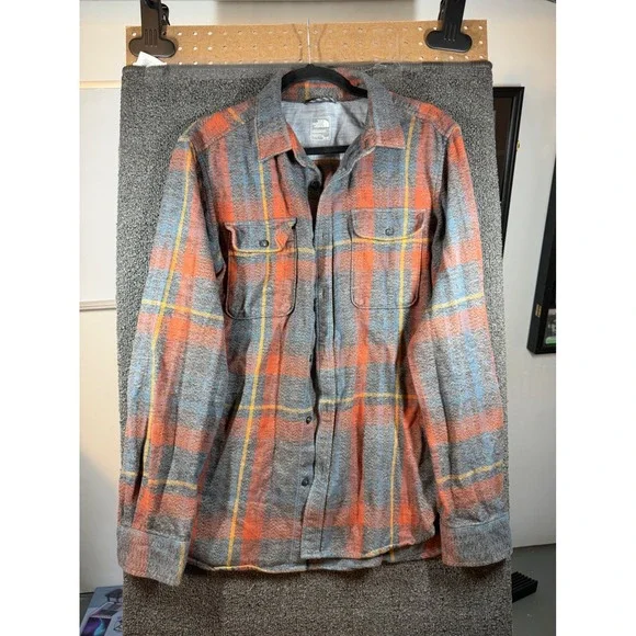 The North Face Flannel Shirt Mens Medium Orange Grey Plaid Long Sleeve Button Up