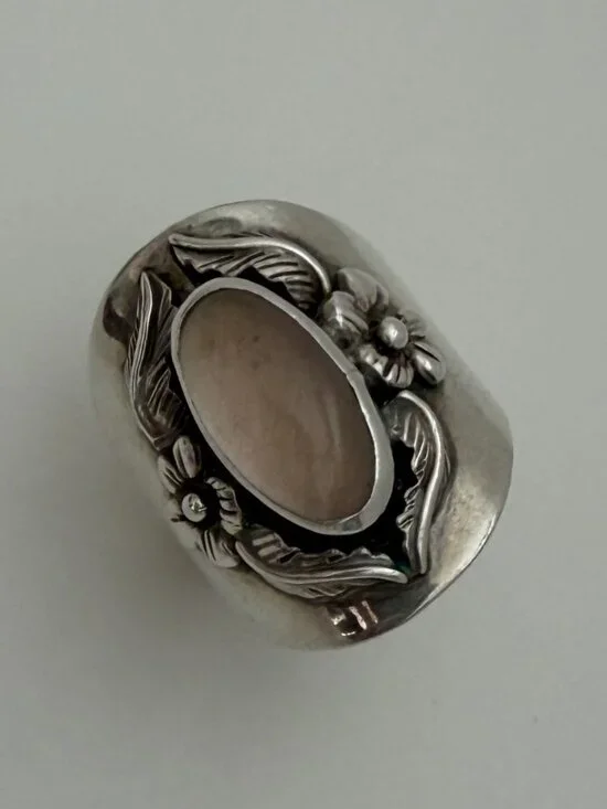 Vintage 1985 CAROL FELLEY 925 Sterling Ring w rose quartz stone Southwest design