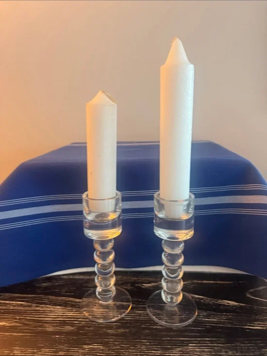 Set of 2 crystal candle stick holders.