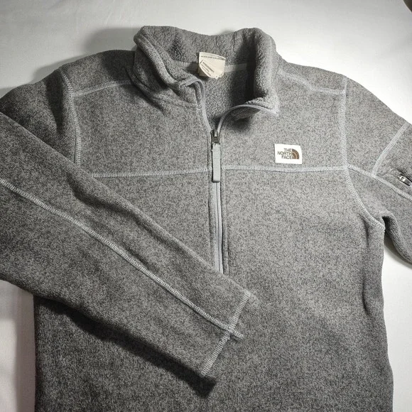 The North Face Mens Gordon Lyons 1/4 Zip Fleece Pullover Grey Small