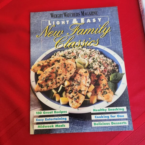 Weight Watchers Light & Easy New Family Classics Cookbook