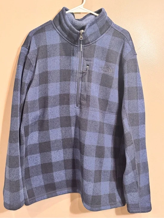 The North Face Men’s Blue and Gray Buffalo Plaid Half-Zip Fleece. XXL.