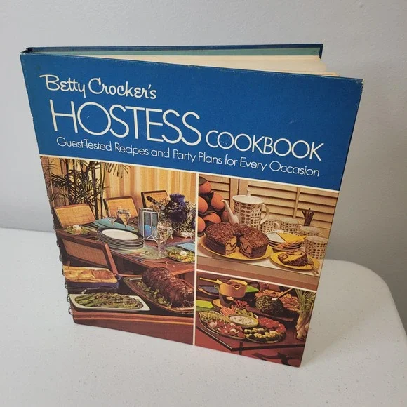 Betty Crocker Hostess Cookbook 1972 Fifth Printing Spiral‎ Hardcover