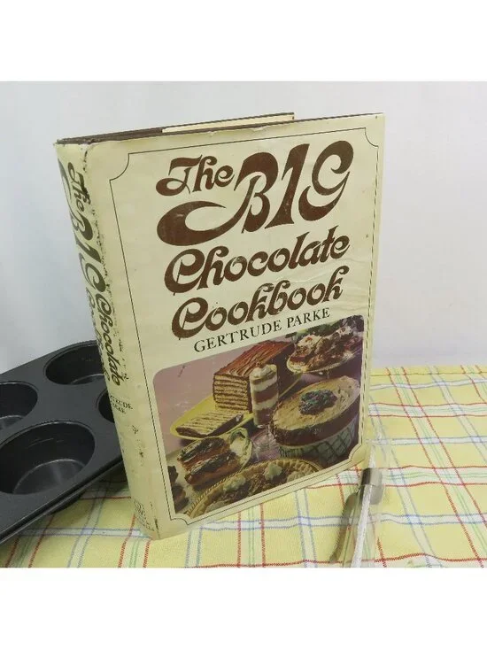 The Big Chocolate Cookbook 1968 1st Edition Gertrude Parke Vintage Dessert