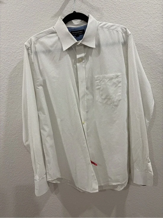 Banana Republic Men’s White Microdot Dress Shirt