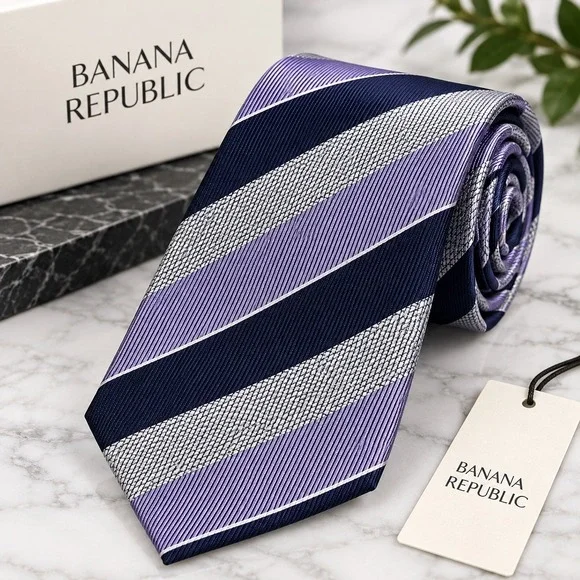 NEW Banana Republic Striped Mens OS Lavender Navy Silk Necktie 399339-00