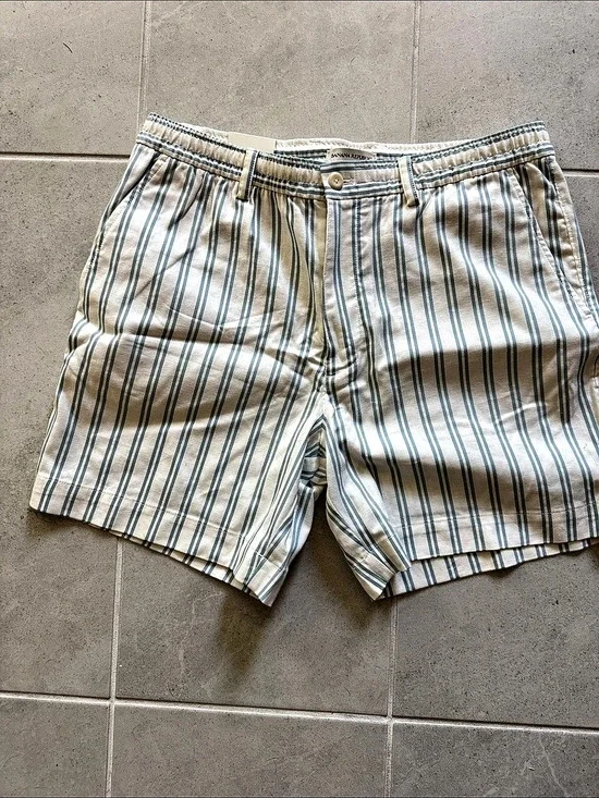 Banana Republic Men's Striped Shorts Cream & Blue Large NWT
