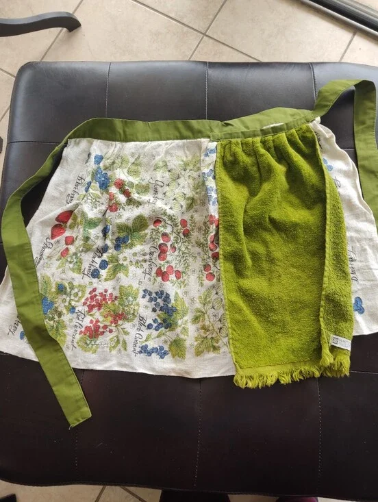 VTG 60s 70s Martex Snap On Towel Apron Fruit Berry Botanical Linen Terry Cloth