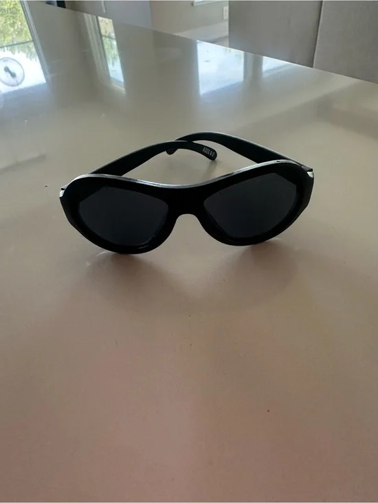 Kids Black Sunglasses with Dark Lenses - Unbranded
