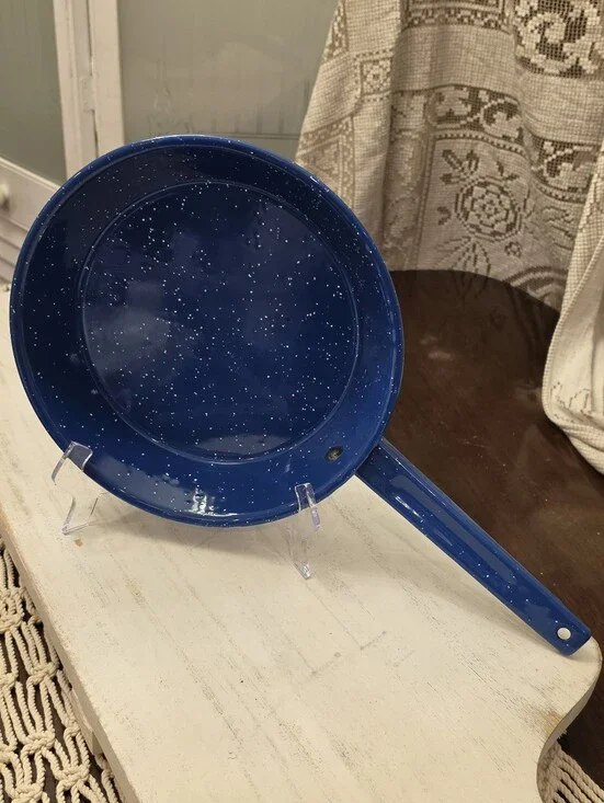 GSI Outdoors Blue Speckled Enamelware 9.5