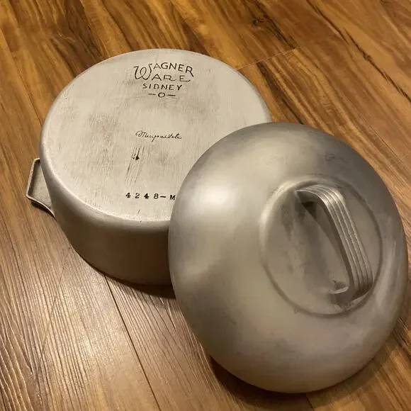 Vintage Wagner Ware Sidney 0 Magnalite Round Dutch Oven Roaster Pot w/Lid 4248-M