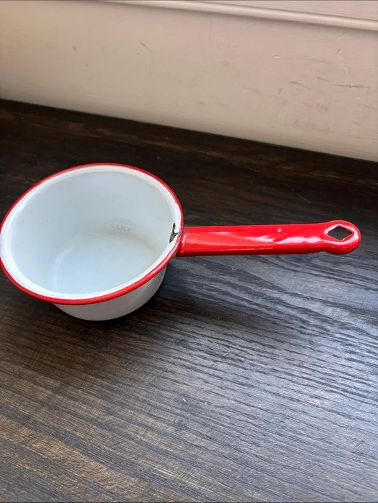 Vintage enamelware pan, white w/ red handle & trim, pot 5x2.5”, 4.5” handle