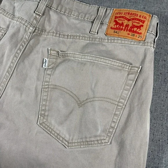 Levi's 541 Athletic Taper Pants Mens 38x29 (Fits‎ 38x27) Tan Khaki Stretch Chino