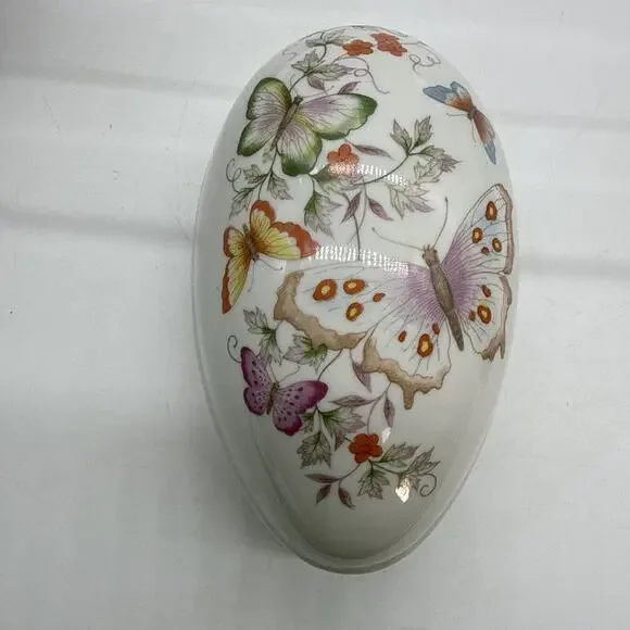 AVON 1974 Porcelain Butterfly Fantasy Egg Trinket Box 22k Gold Trim Vintage