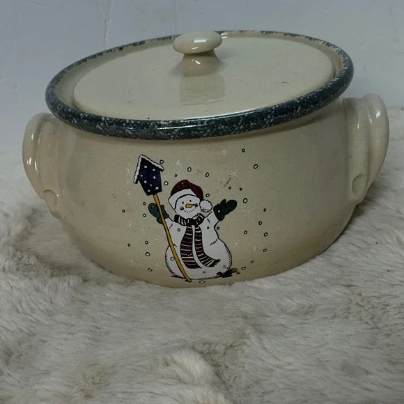 Home Garden Party Ceramic Covered Casserole Dish Snowman Winter Holiday‎