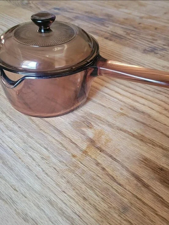 Pyrex Corning Vision Ware 1 Qt/Liter Saucepan Spout Amber W/Lid Nonstick Bottom