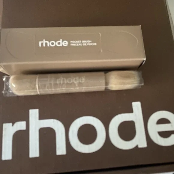 Rhode Double-Ended Blush Brush Beige, Angled & Round Shape Makeup Tool SHIP ASAP