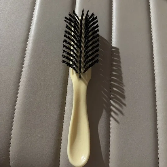 VTG Unbranded Hair Brush Nylon Bristles 6.5