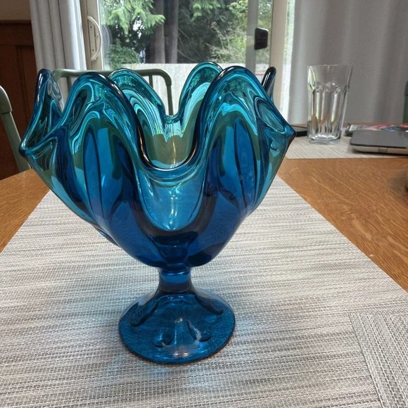 Viking Glass Epic Blue 6 Petal Handkerchief Vase 6.5
