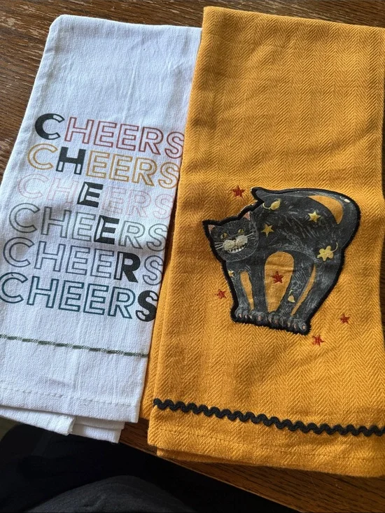 Set of 2 Cotton Embroidered Tea Towels