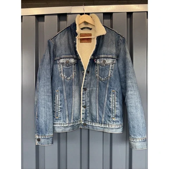 Levi's Sherpa Trucker Denim Jacket Men's Medium M Blue Jean Fleece Lined Coat