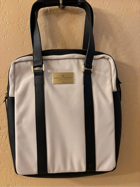 Moët & Chandon Two-Tone Cream and Black Carry Tote