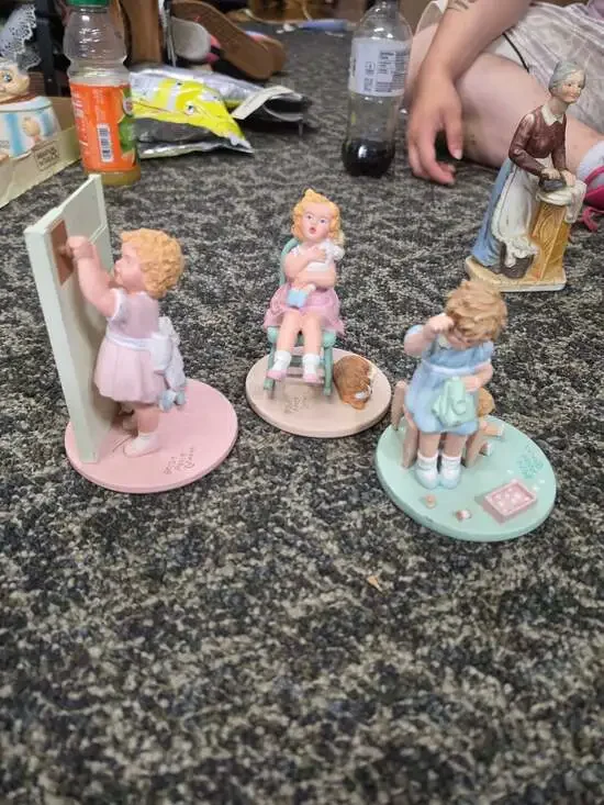 The Danbury Mint Bessie Pease Gutmann Lullaby Figurine