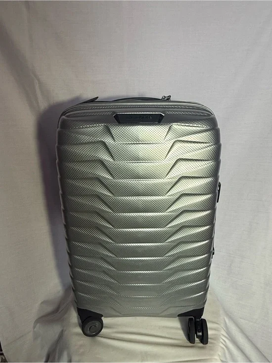 Samsonite Proxis Global Carry-On Spinner Silver 22” Roxkin TSA USB Expandable